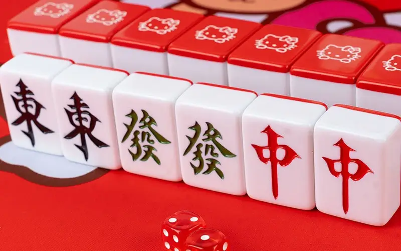 American Mahjong Set with Hello Kitty Pattern