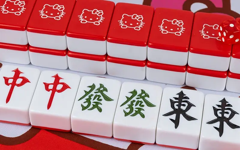 American Mahjong Set with Hello Kitty Pattern