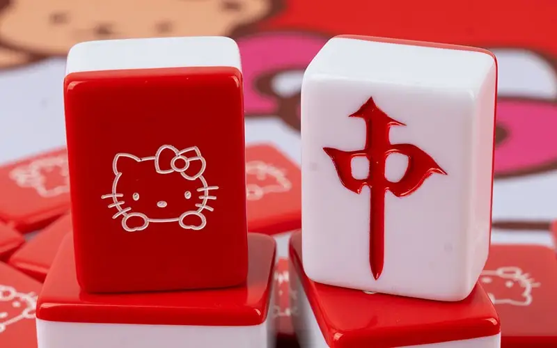 American Mahjong Set with Hello Kitty Pattern