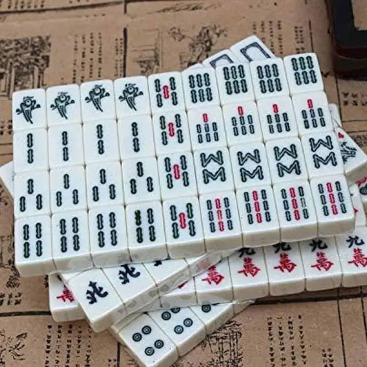 traditional majong sets with mini mahjong tiles 750x750